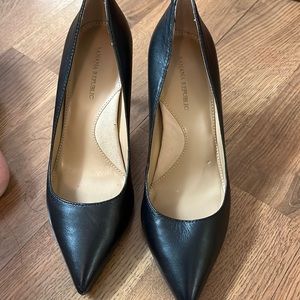 Banana republic leather heel 5.5